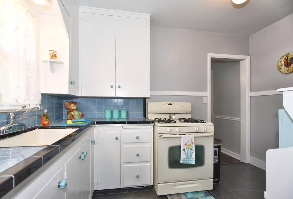 Blue Flamingo'S Charming Home-Heart Of Tulsa2- Cherry St-Expo-11Th Bagian luar foto