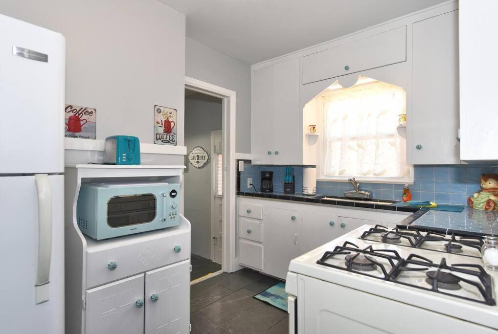 Blue Flamingo'S Charming Home-Heart Of Tulsa2- Cherry St-Expo-11Th Bagian luar foto