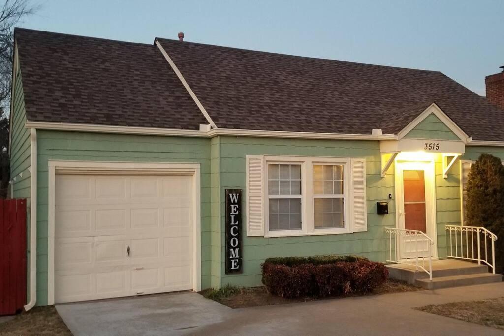 Blue Flamingo'S Charming Home-Heart Of Tulsa2- Cherry St-Expo-11Th Bagian luar foto
